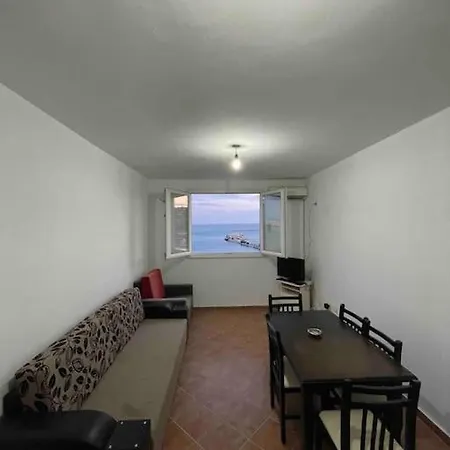 Blue Sea Paradise Apartament *